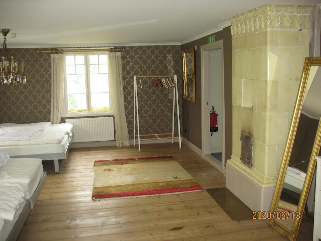 Amazing Home In Mellerud With 4 Bedrooms And Wifi Exteriör bild